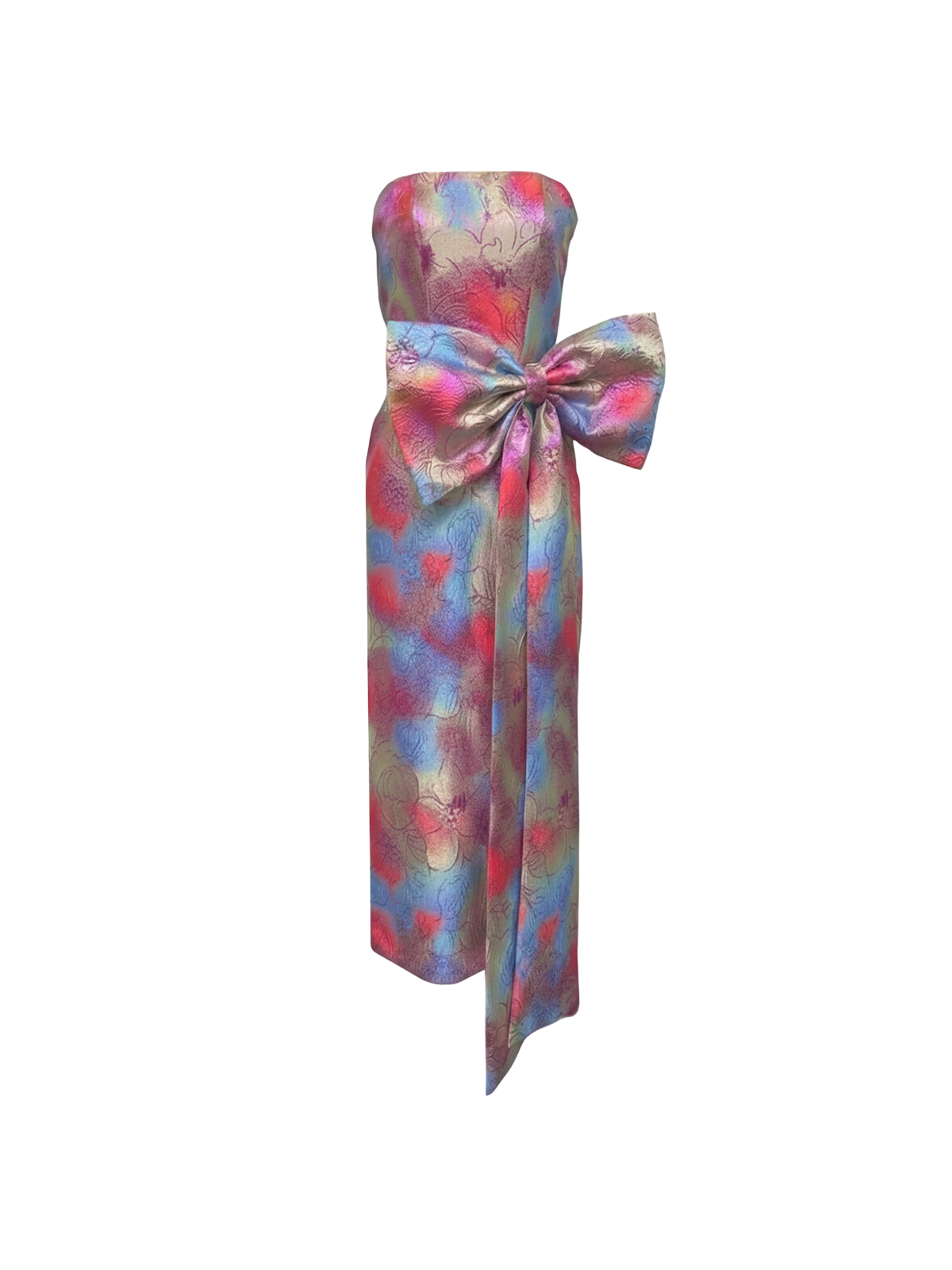 Robe Margaret Elyth Édition : robe de soirée longue bustier en brocart rigide iridescent aux reflets rouge, magenta et bleu électrique, rehaussée d'un nœud monumental drapé sur le côté et d'une fente haute pour une silhouette de gala spectaculaire.