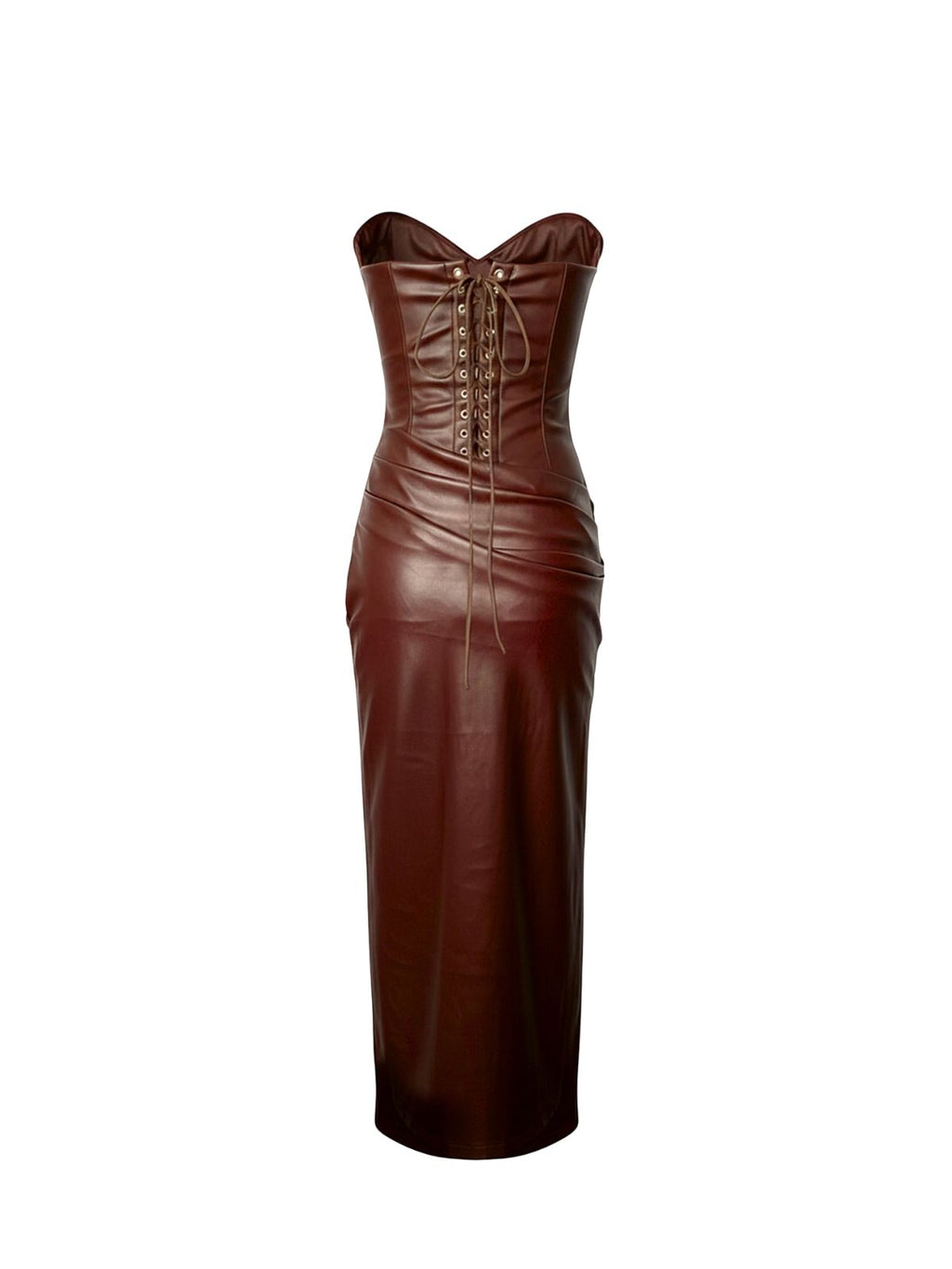 Robe Alexandra Elyth Édition : robe longue bustier fourreau en similicuir marron chocolat, dotée d'un décolleté cœur structuré et d'un drapé élégant à la taille pour une silhouette sculptée et moderne.
