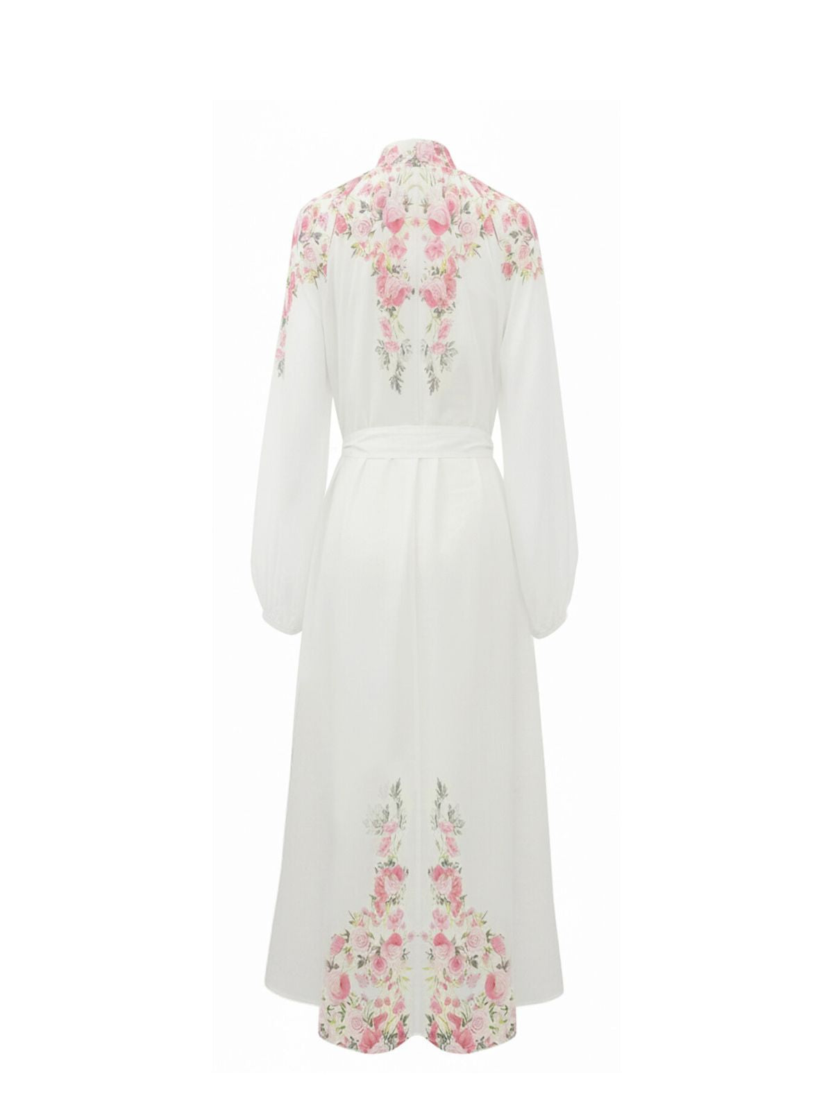 Robe Eloise Elyth Édition : robe longue blanche en lin et coton à col montant, ornée de riches broderies de roses roses et feuillage vert sur les épaules et les ourlets, dotée d'un boutonnage frontal complet, de manches bouffantes et d'une ceinture nœud assortie.